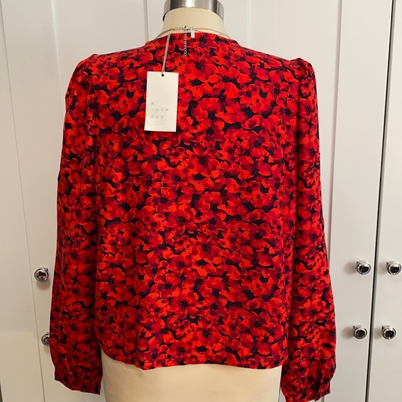 Red & Black Floral Print Long Cuffed Sleeved Top Sz SML NEW - Picture 2 of 3